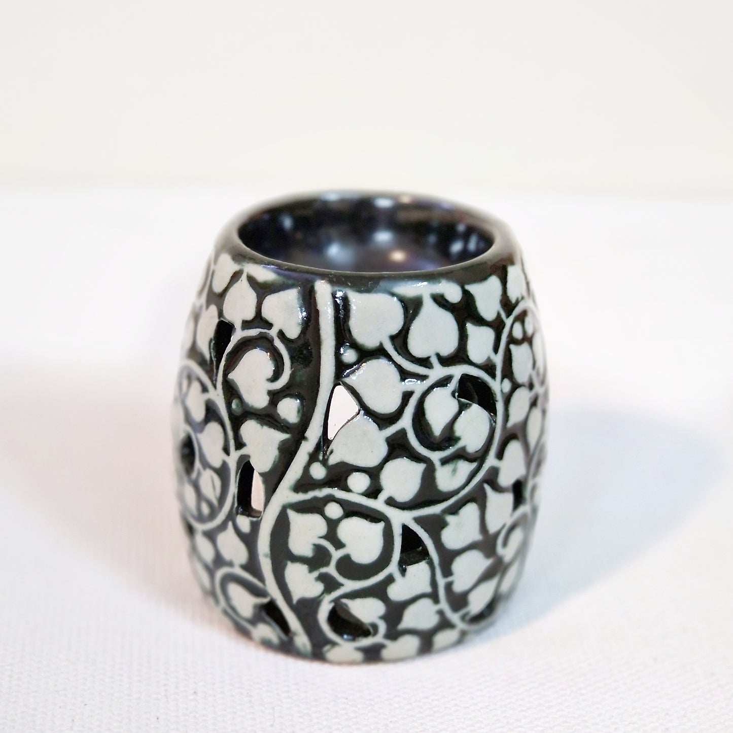 Carved Motif Ceramic Oil Burner